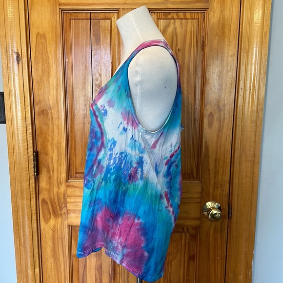Tye dye tank top - Picture 3 of 9